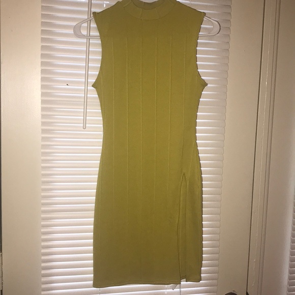 PLT DRESS - Picture 4 of 4